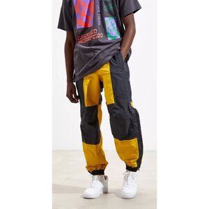 The North Face ’94 RAGE Durable Rain Pant UNISEX Medium EUC